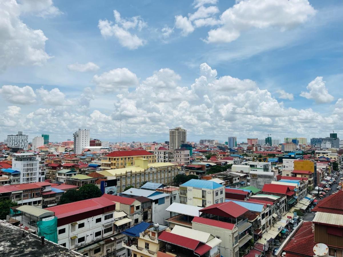 Chung Hsin Hotel 中信酒店 Phnom Penh Exterior photo